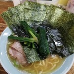 家系ラーメン まこと家 - ラーメン￥700＋のり￥100＋国産れん草￥200