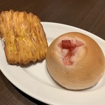 鎌倉パスタ - お菓子みたいなパンとイチゴのパン