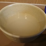 西安麺荘 秦唐記 - ・小麦麺の茹で汁、マジですか