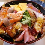 美幸寿司 - 海鮮丼税込850円