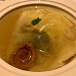 Ming Court - 人気メニューのアワビのスープ