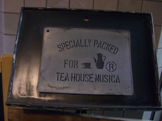 Tea House MUJICA - １階に看板でてますよ