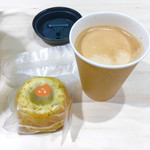 ビオセボン - ホットコーヒーと焼きドーナツ