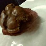 ケーキテラス カレン - 3つのチョコのシュークリーム