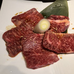 黒毛和牛 焼肉うし雅 - 