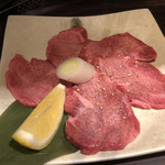 黒毛和牛 焼肉うし雅 - 