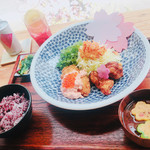 TREX TORANOMON CAFE - 