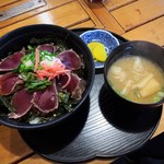 市場のめし屋 浜ちゃん - 鰹のタタキ丼