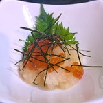 十八番 - 今日のお通し。イクラと大根おろし。