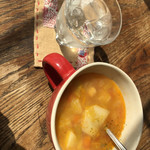 シュクレーヌ - 料理写真:まずは ランチのスープ