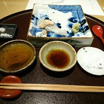 馳走 啐啄一十  - オリジナル調合の醤油 28年間継ぎ足しのポン酢 真妻山葵(静岡県伊豆天城産) 塩(地中海キプロス産)　