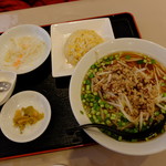 菜香園 - ラーメンコース(6品)/台湾ラーメン