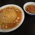 太陽軒 - カニあんかけ炒飯