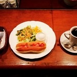 カフェロイド - ホットドッグモーニング