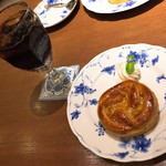 喫茶トリコロール - アップルパイセット(1,177円)
