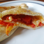 ビオセボン - カルツォーネ　水牛モッツァレラのマルゲリータ