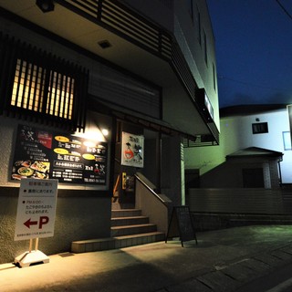 1 minute walk from Seto City Hall! Motsu-nabe (Offal hotpot) and Yakiniku (Grilled meat) dining in a relaxing space!