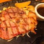 けん - 三元豚のステーキ