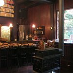 Cafe 手の花 - 店内①