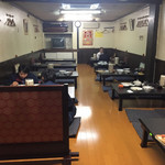 餃子の富都 - お店の奥にある座敷席です