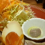 Puruchino SHIN - 野菜、ゆで卵、砂肝のコンフィ