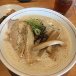 麺屋 一鶴 - 濃厚とんこつラーメン＋メンマ