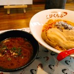 えびくらぶ - 特製えび辛つけめん　１１００円(税込)　麺200g→300gの大盛は＋１００円