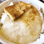 やよい軒 - とろろとすき焼きの豆腐で
      とろろ飯