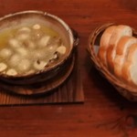 マッシュルームのアヒージョ(パン付)