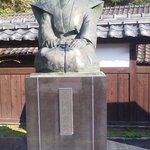 Ogawa Saku Goyamura - 菊地公銅像