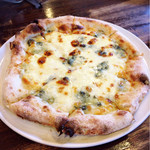 pizzeria felice - ゴルゴンゾーラのピッツァ
