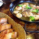 pizzeria felice - アヒージョ、パン添え