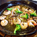 pizzeria felice - 海老のアヒージョ