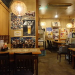 Shinsapporo Shokudou - お店の雰囲気、夜は居酒屋で小