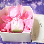 京都菓匠 清閑院 - 【桜花舞ふ】2月上旬から4月中旬までの期間限定販売