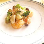 四川料理 桃源郷 - ２０１７温色健美ランチ　２１００円（税込）海老とアーモンド、甘酒入り塩炒め【２０１７年３月】