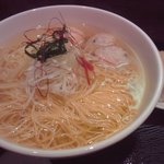 麺屋海神 新宿店 - 塩ラーメン大盛（おにぎり付）