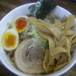 麺屋 一八 - しょうゆ新味（もやし・メンマ・半熟玉子追加）