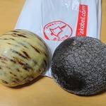 あこべる - 大人のめろんパン (190円/税別)
しあわせのココアめろん (260円)
柔らかい丸パンにクッキー生地を上から被せてある
クッキー生地がもう少しサクサクのが美味しいような？