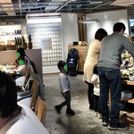 グランイート - ⑤店内は女性や家族連れ多し