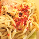 ラーメン二郎 - 粗挽き唐辛子投下～♪