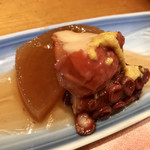 八珍 - タコ大根。ほっぺが落ちるw