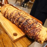 ラ ポルケッテリア - ハーブを巻き込んだ豚肉ロースト♪