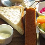 ブレッド&タパス 沢村 - チーズオムレツセット