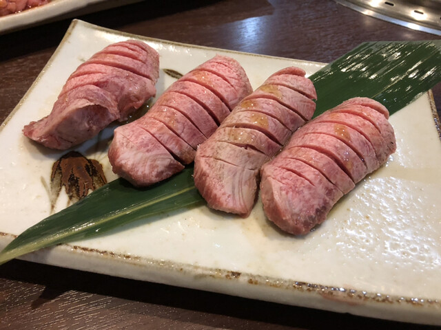 黒毛和牛炭火焼肉と元祖信州冷麺 縁 えん 赤坂上 焼肉 食べログ