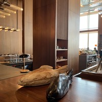 ザ タヴァン グリル＆ラウンジ - 