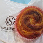 サンメリー - あまおう苺味のミルクパン