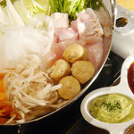 Hachiuta - 寒い冬はやっぱりお鍋で！プルとろっ！野菜鍋