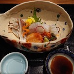 山龢 - 造り(醤油が二種類)