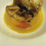 マッシュルーム - 天然真鯛の軽いフュメ 柑橘バターとハナビラタケ